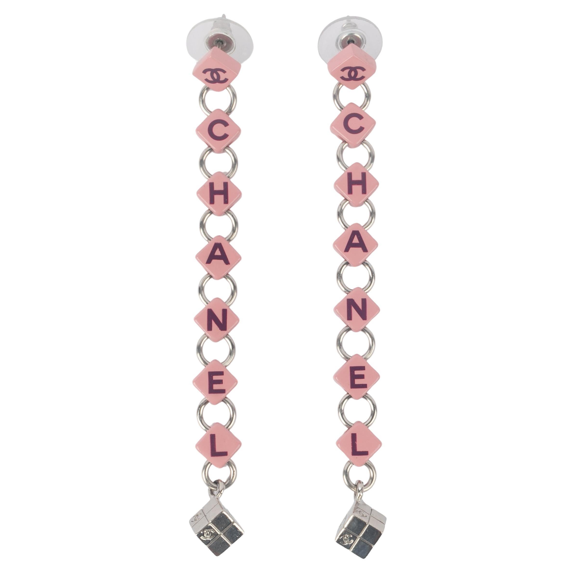 Orecchini rosa Chanel 2004 in vendita