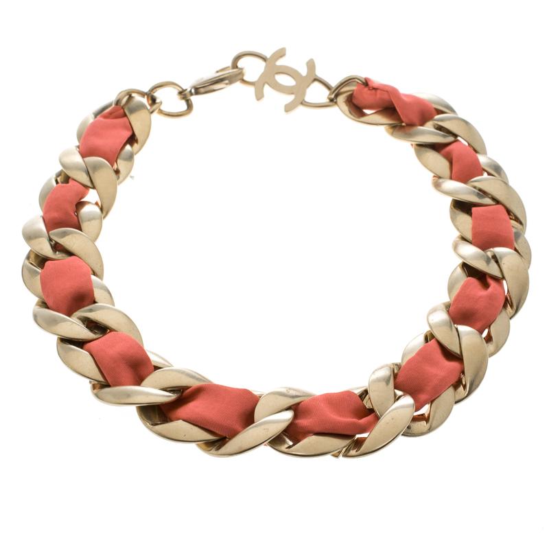 Contemporary Chanel Pink Fabric Gold Tone Chain Link Choker Necklace