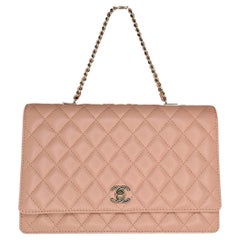 Chanel - Sac à rabat en perles fantaisie rose