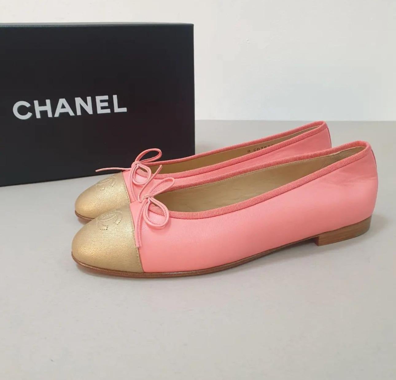 Chanel Pink Gold Leather Cap Toe Ballet Flats In New Condition In Krakow, PL