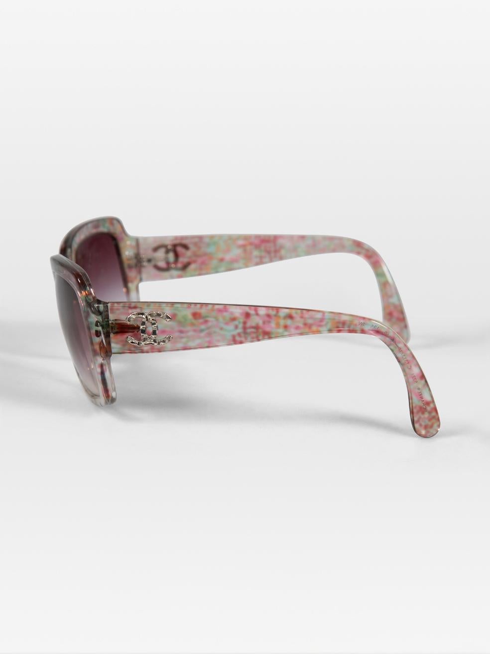 Chanel Pink & Green Oversized Square Sunglasses In Good Condition For Sale In London, GB