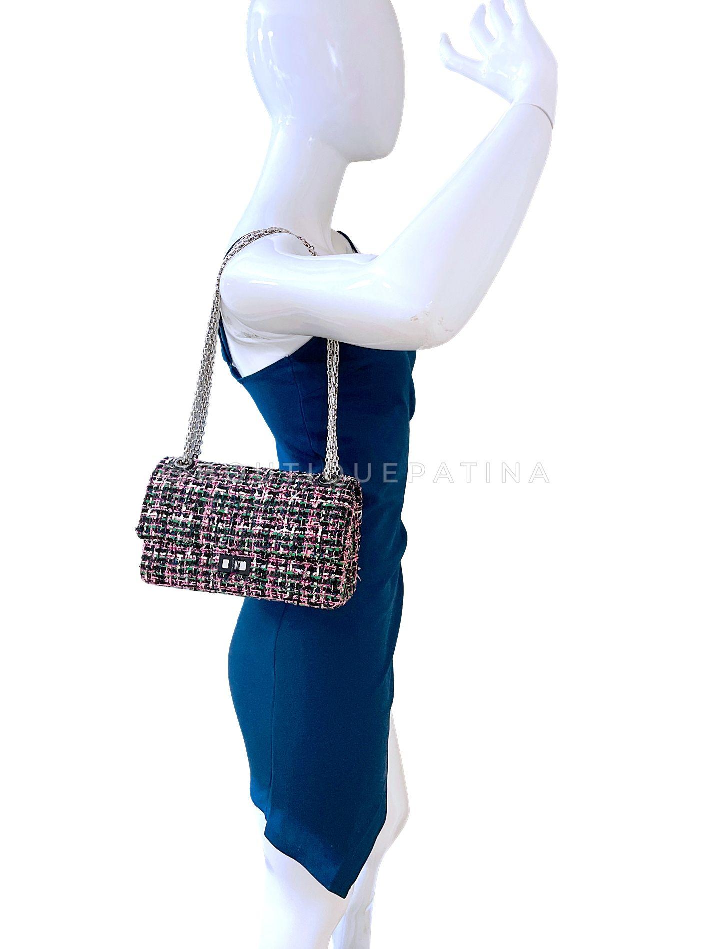 Chanel Pink Green Tweed 225 2.55 Reissue Flap Bag SHW 68554 For Sale 8