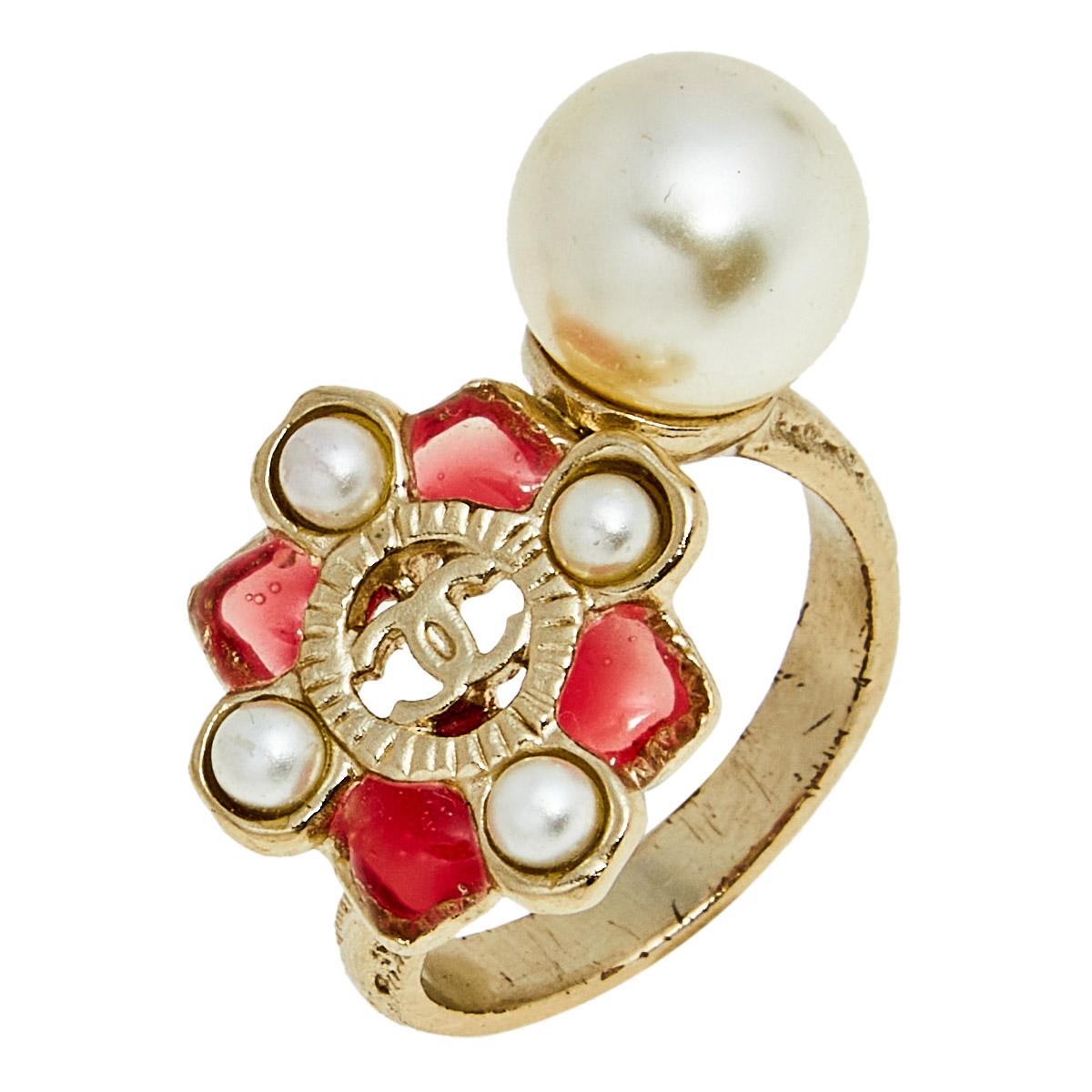 Chanel Pink Gripoix Pearl Gold Tone Floral Cocktail Ring Size EU 54 1