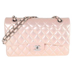 Chanel Rosa schillernde gesteppte Lammfell Medium Classic Double Flap Tasche