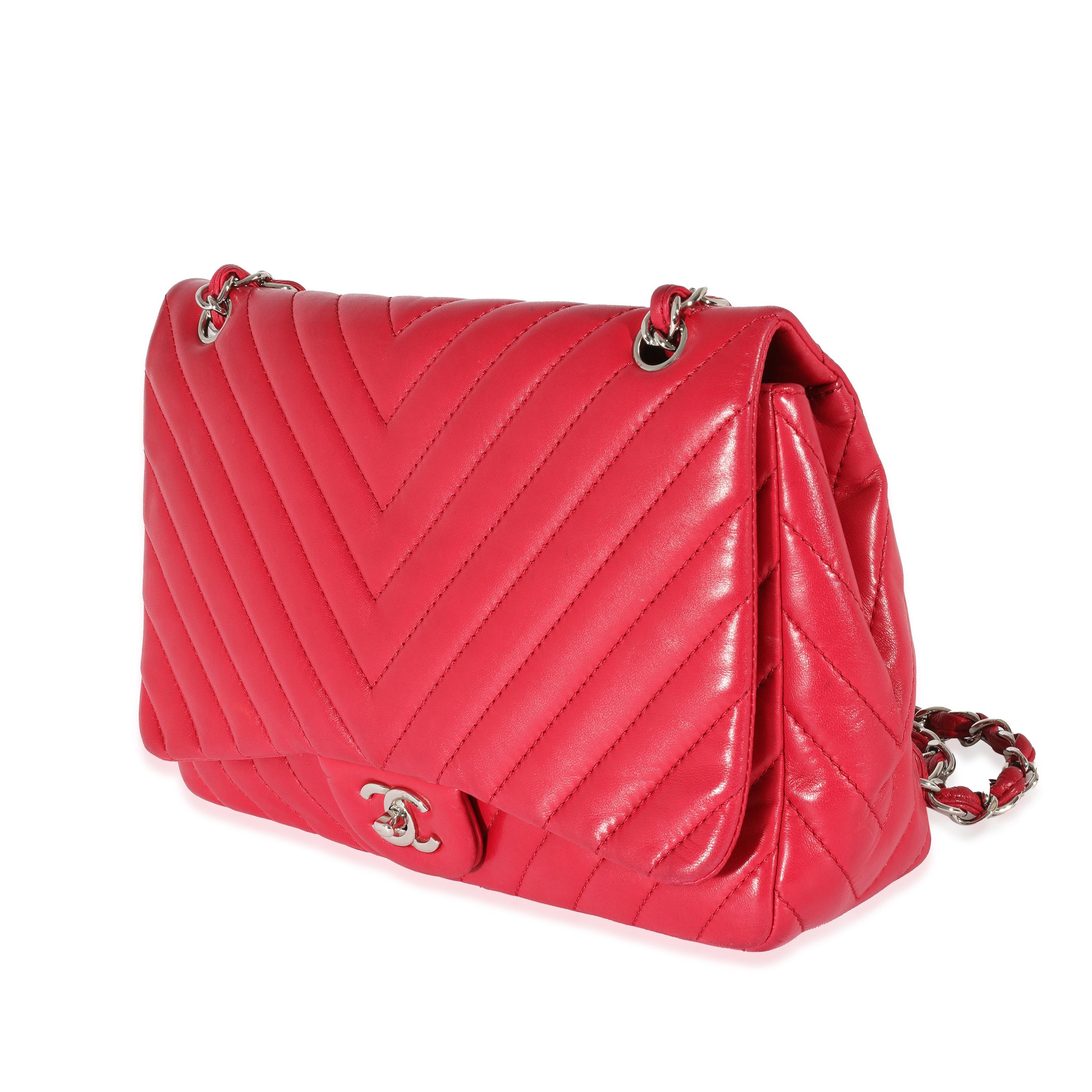 Women's or Men's Chanel Pink Lambskin Chevron Jumbo Single Flap Bag For Sale