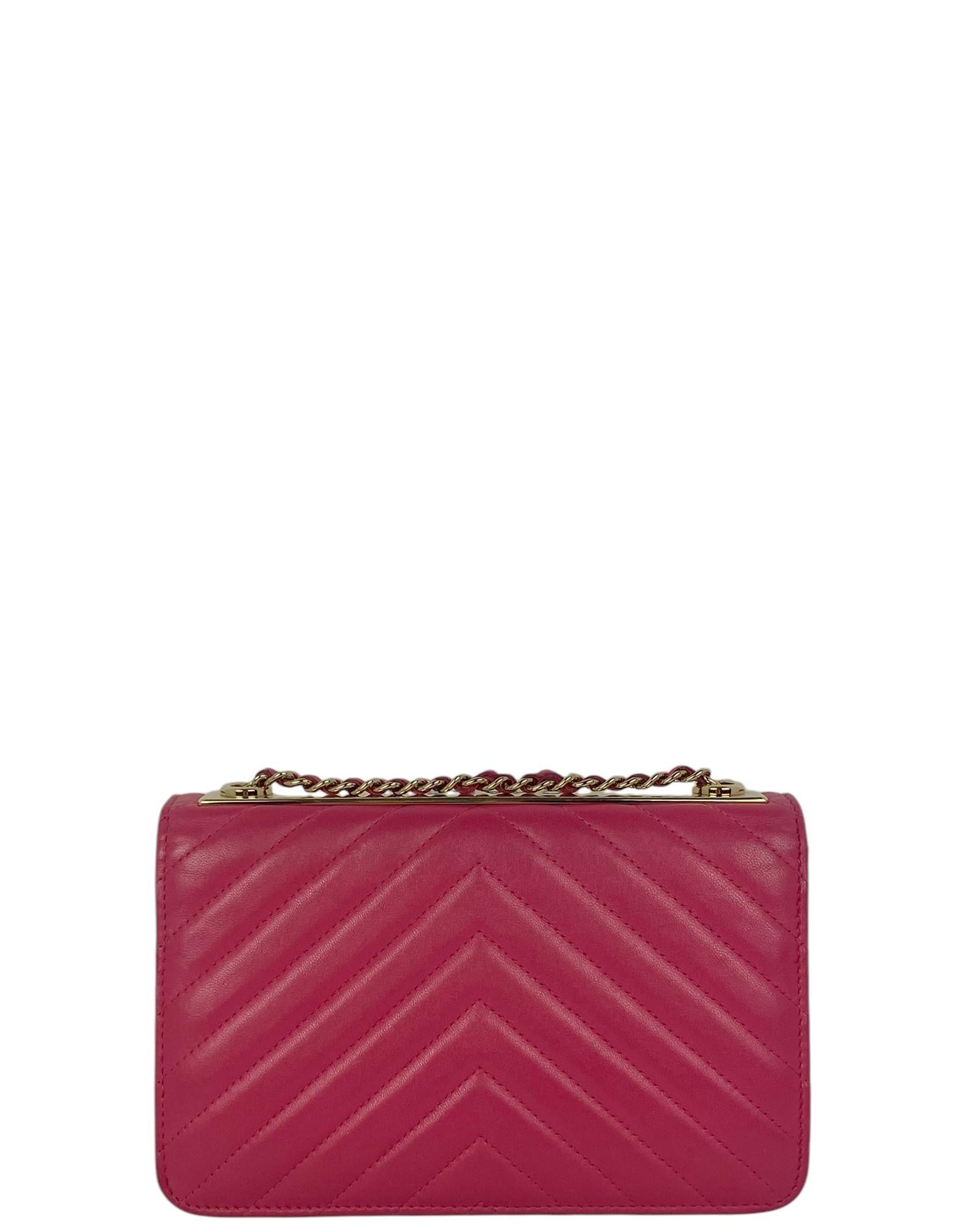 Chanel Pink Lambskin Chevron Quilted Trendy CC Wallet On Chain WOC Crossbody Bag In Excellent Condition For Sale In New York, NY