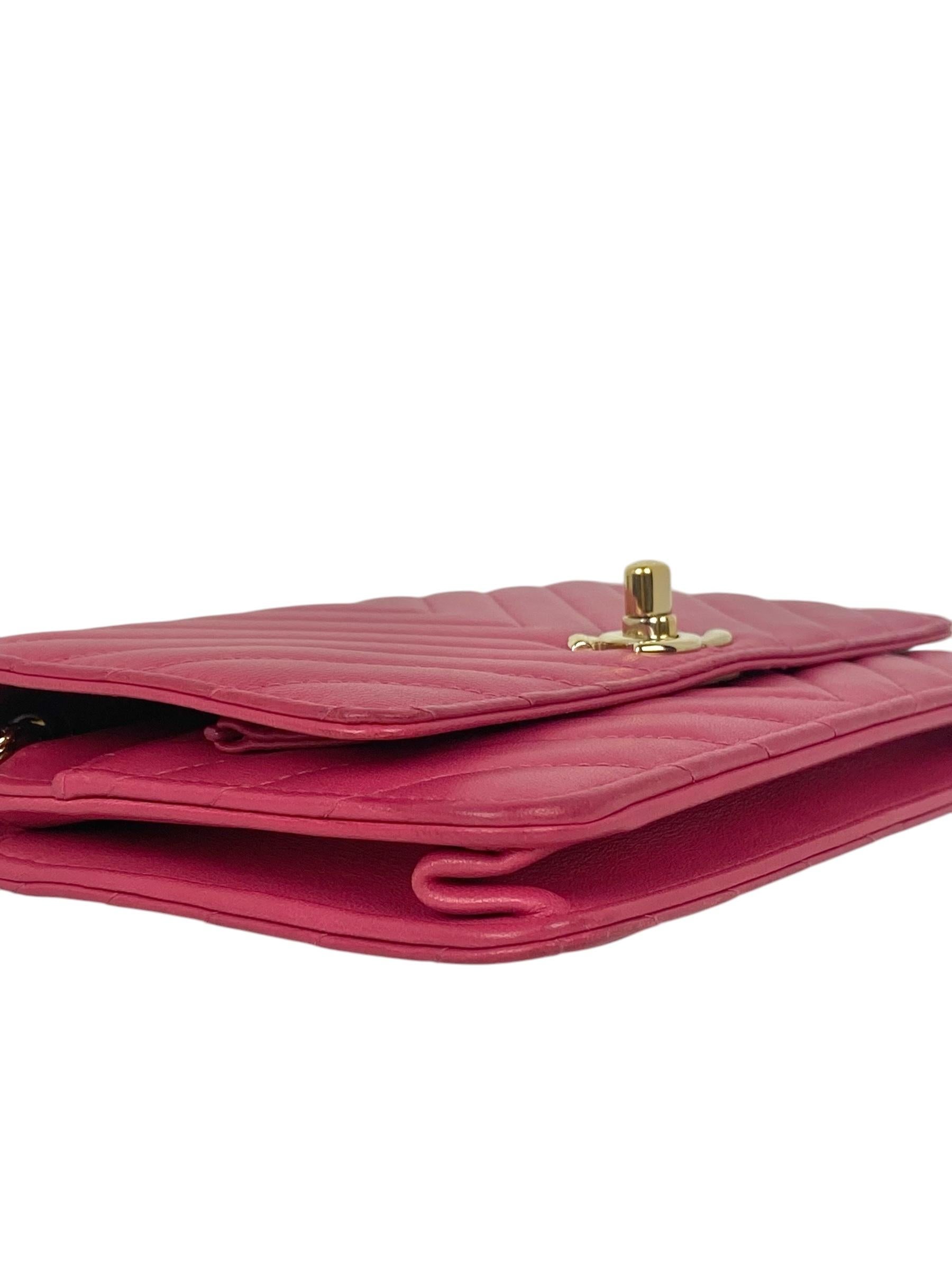 Chanel Pink Lambskin Chevron Quilted Trendy CC Wallet On Chain WOC Crossbody Bag For Sale 1