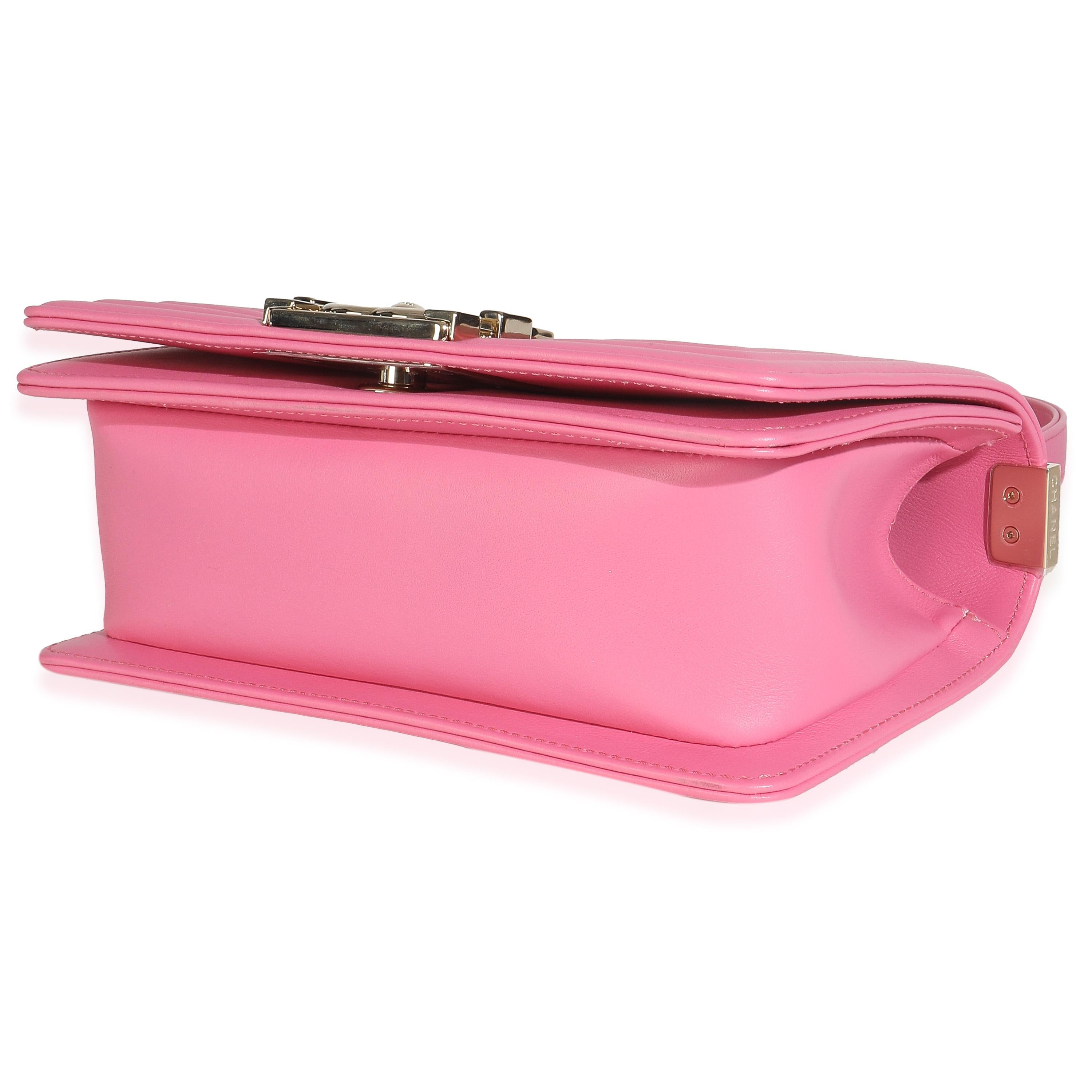 Chanel - Petit sac à main en lézard d'agneau rose Unisexe en vente