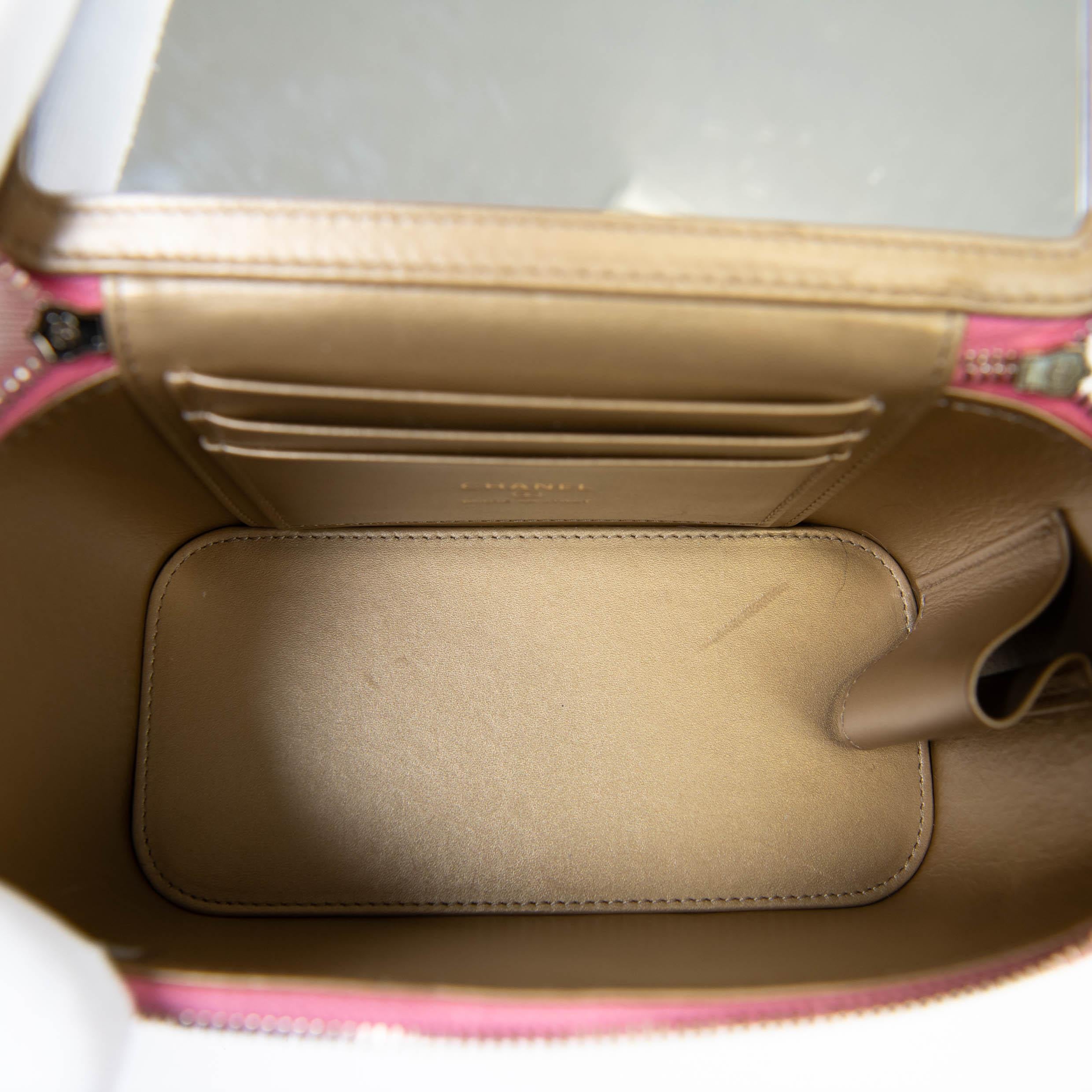 Chanel  Pink Lambskin Quilted Small Pearl Crush Vanity Case With Chain 4