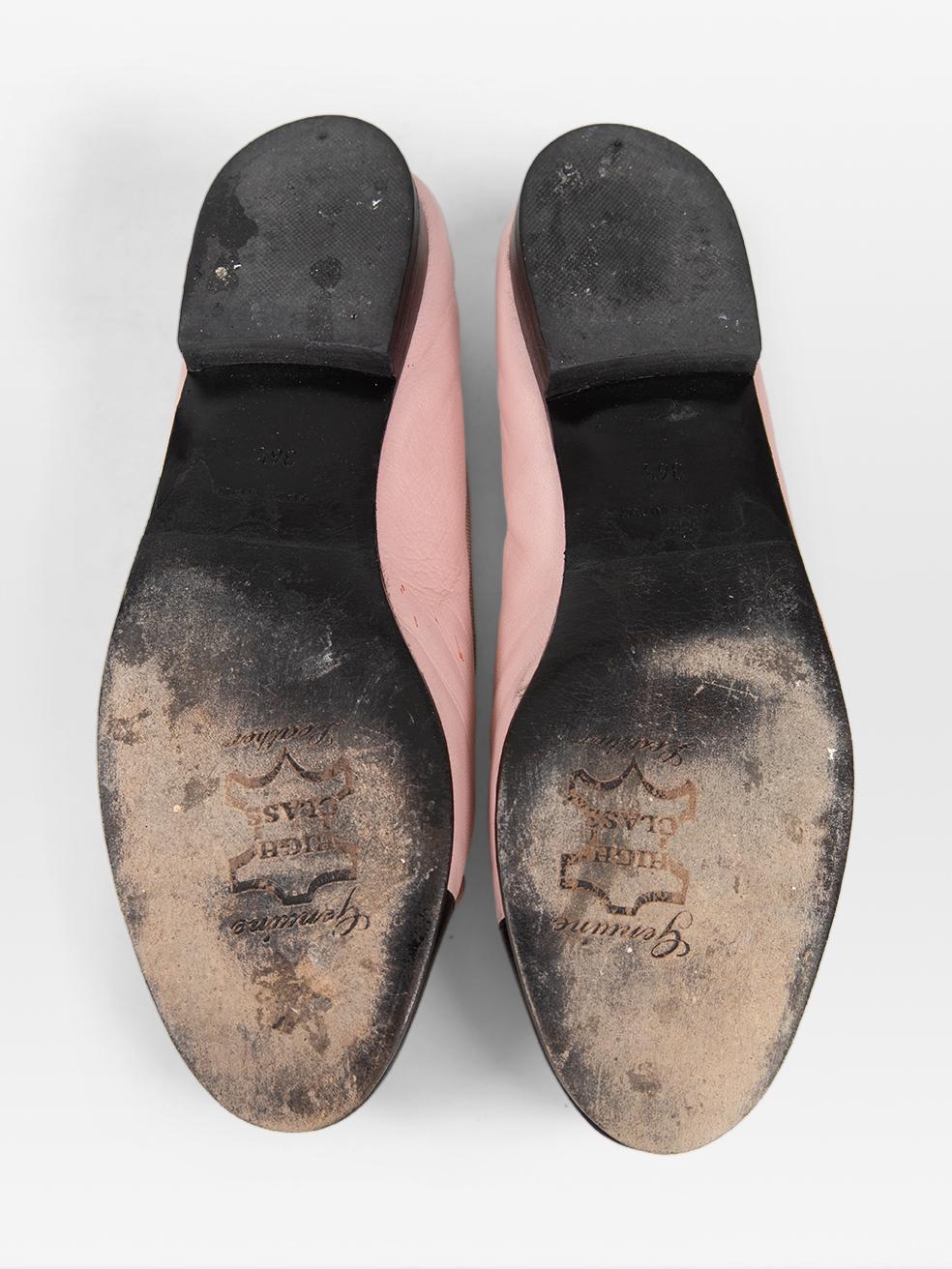 Chanel Pink Leather CC Ballet Flats Size IT 36.5 In Good Condition For Sale In London, GB
