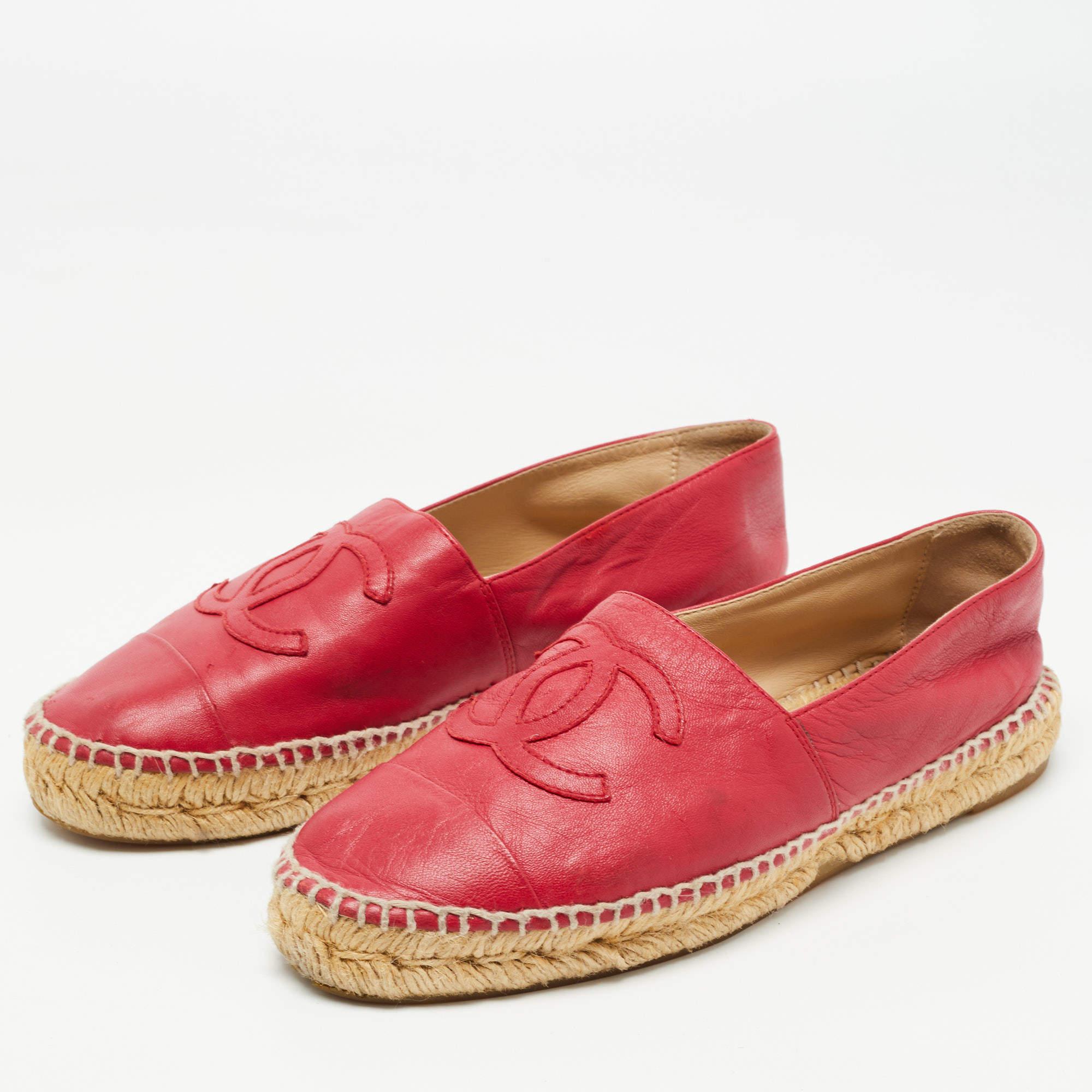 Chanel Pink Leather CC Espadrille Flats Size 38 4