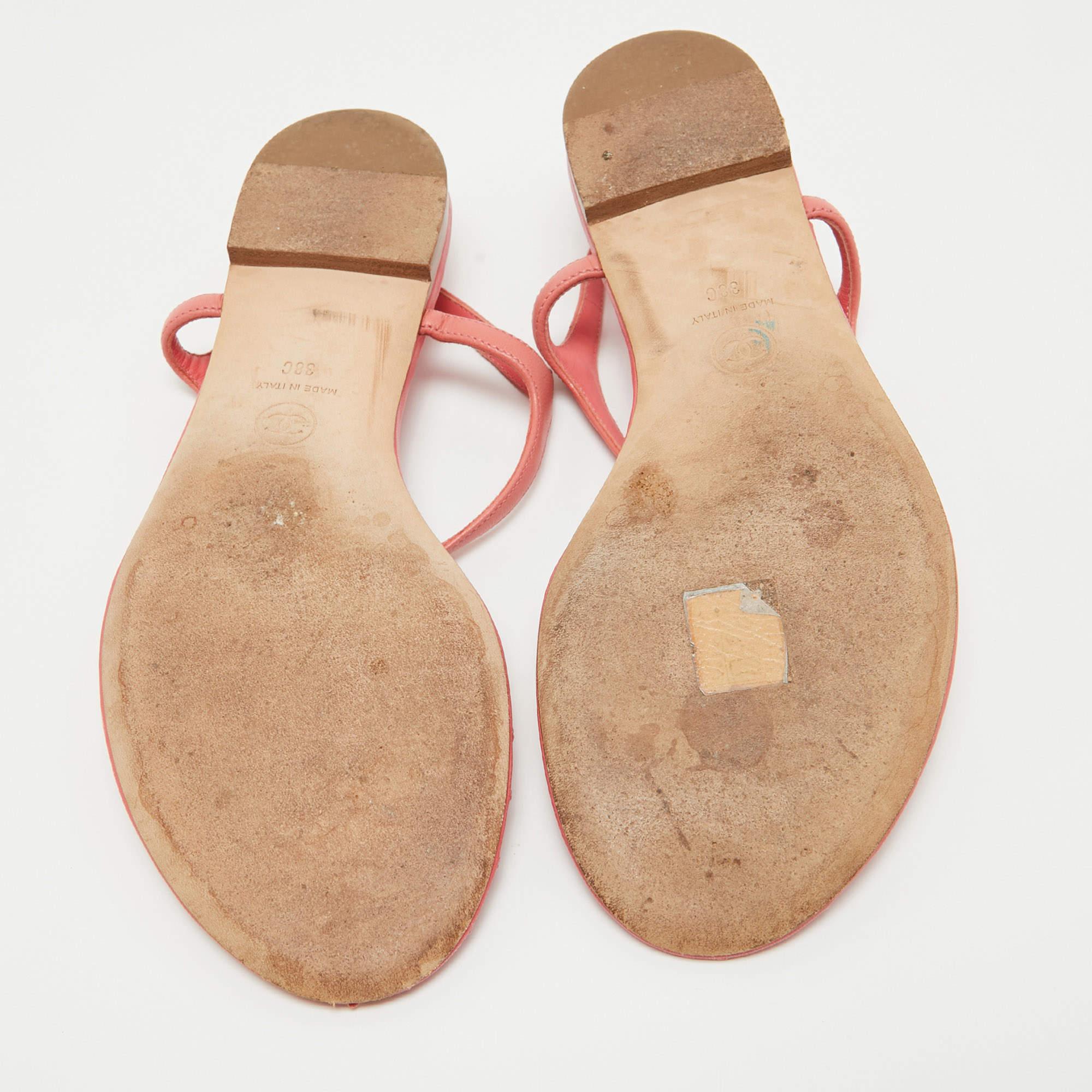 Chanel Sandalias de eslabones de piel rosa talla 38 5
