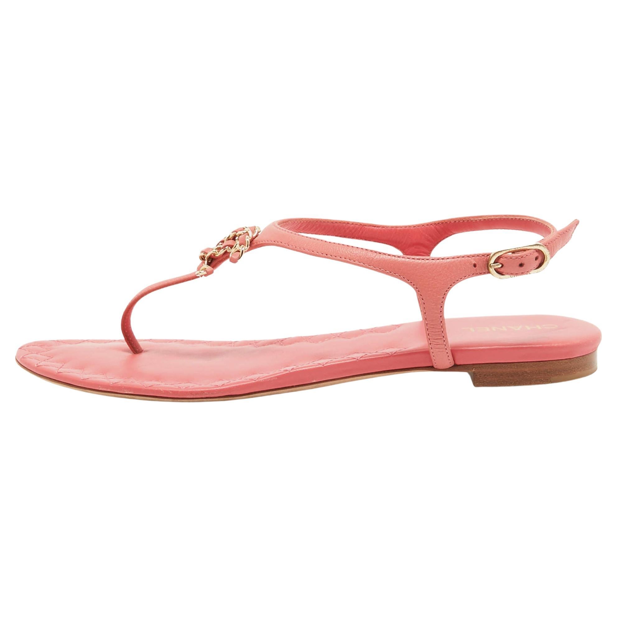 Chanel Pink Leather Chain-Link Thong Sandals Size 38