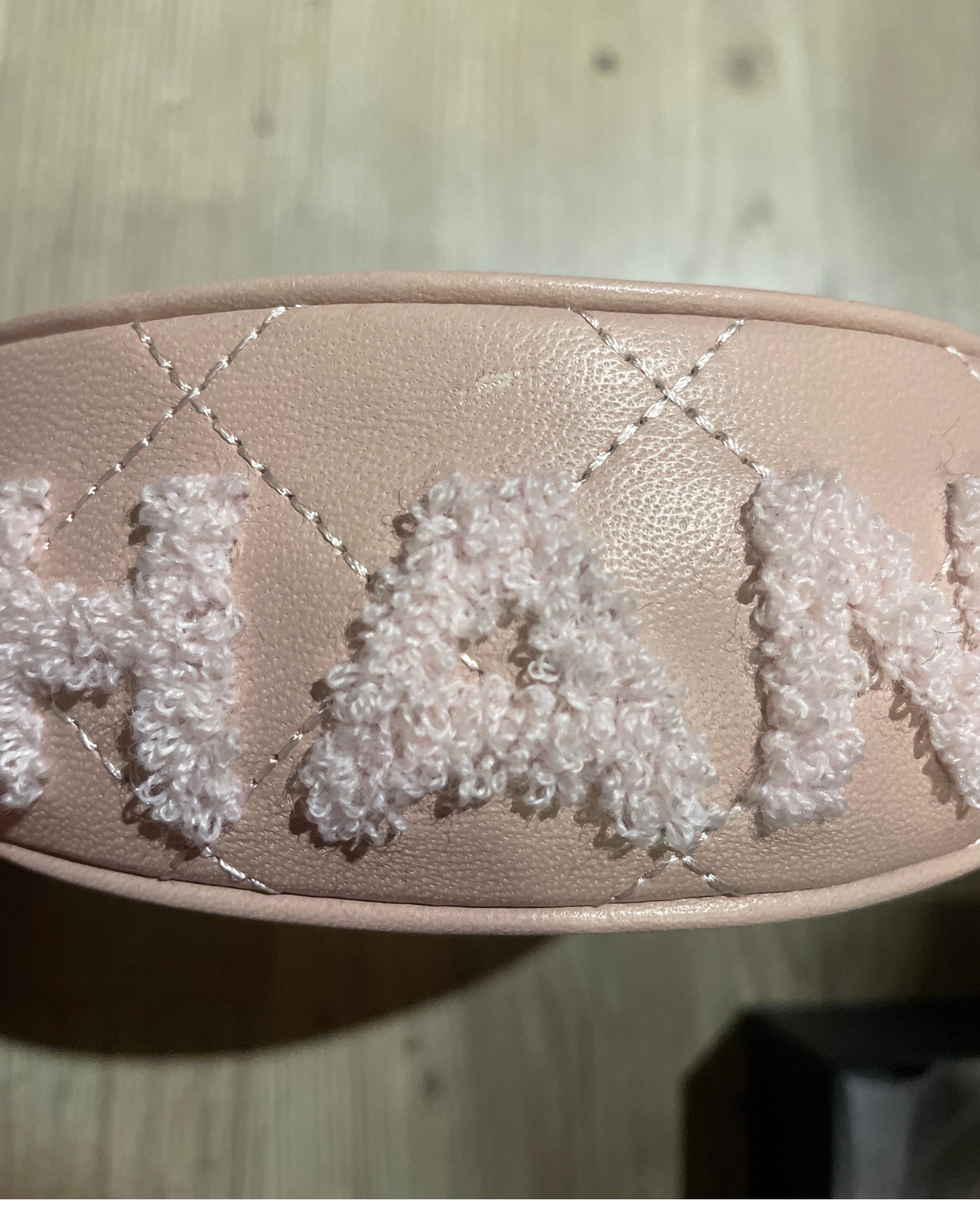 da uomo o donna Fascia per capelli in pelle rosa di Chanel in vendita