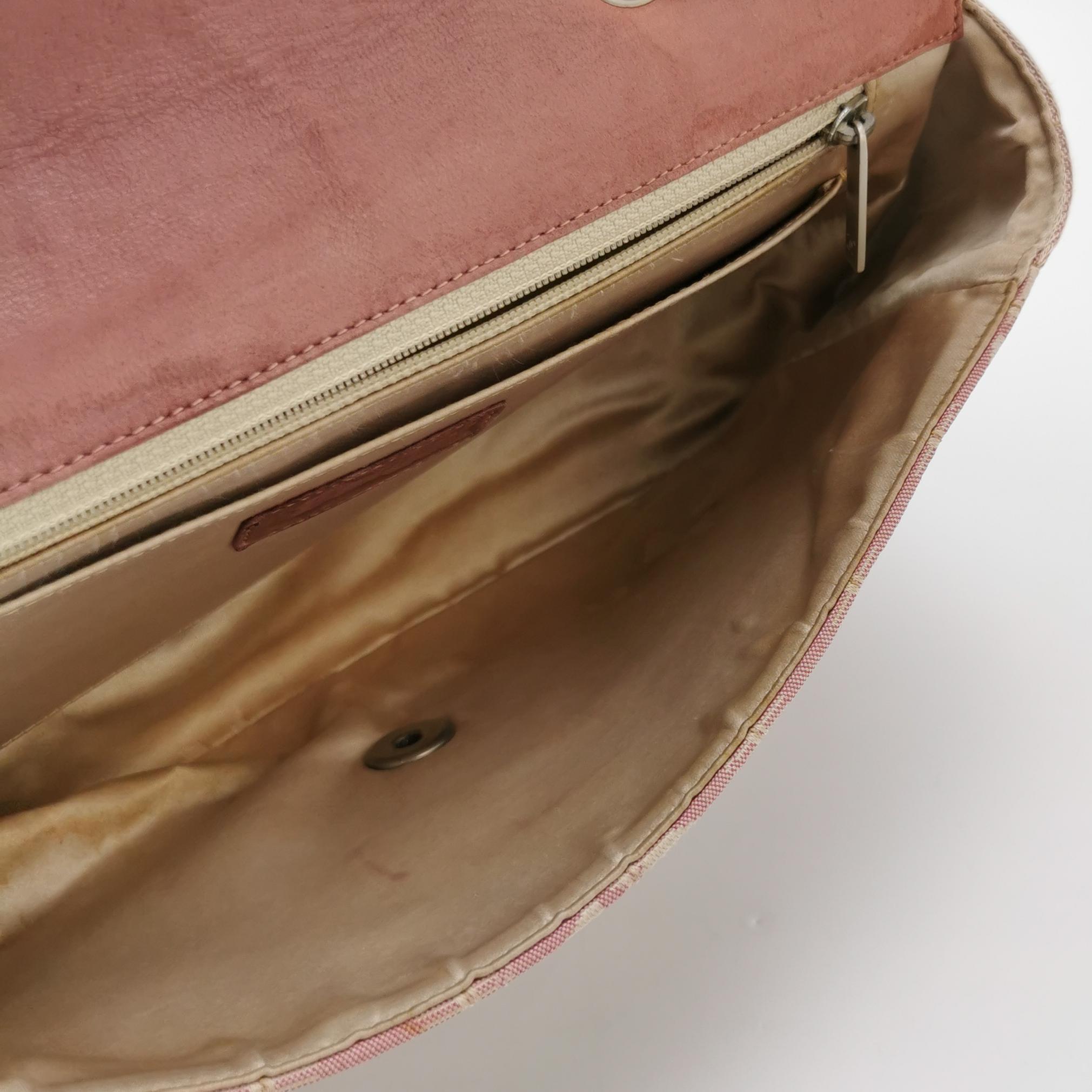 Chanel Pink Medium Canvas Ice Cube Classic Flap 2000 Travel Line Umhängetasche im Angebot 2
