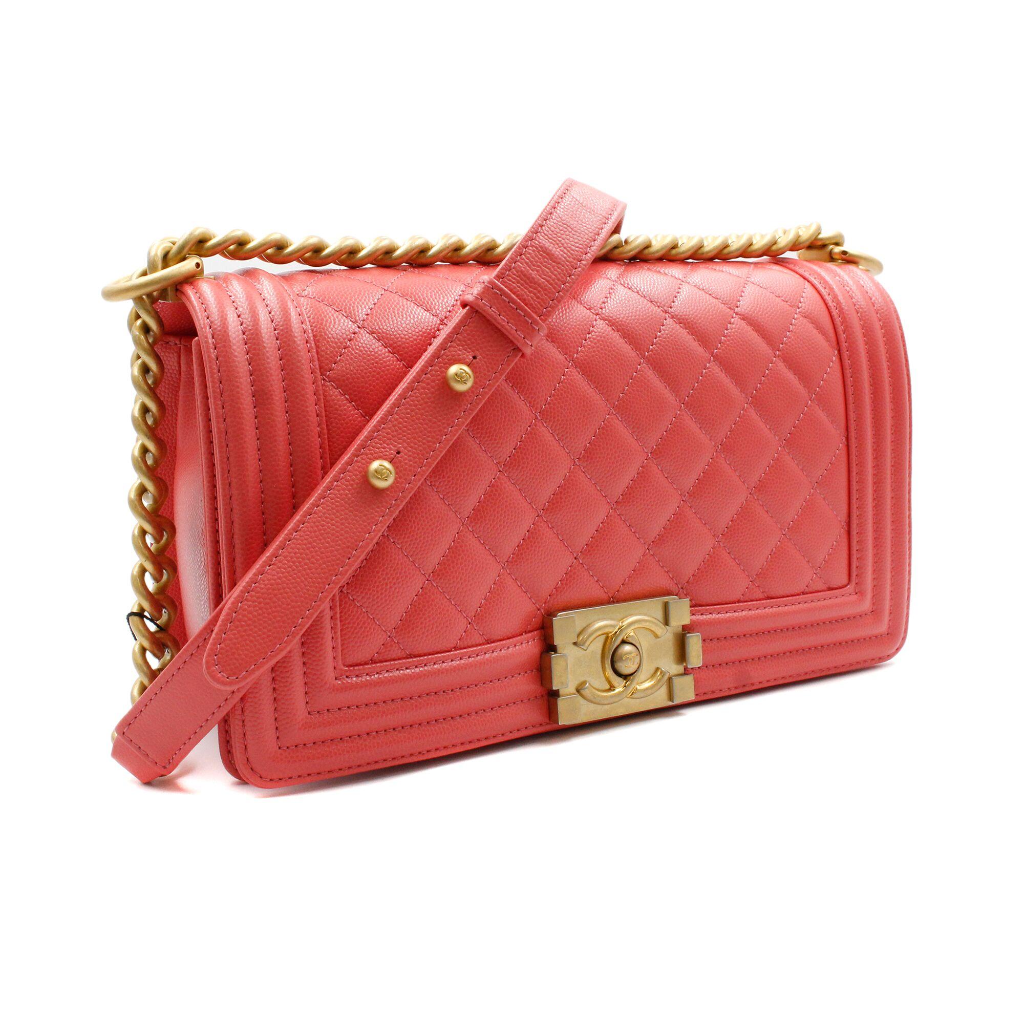 100% Authentic!
Chanel new medium Boy bag of pink shiny caviar (grained calfskin) leather with antique gold tone hardware.This bag features a full front flap with the Le Boy CC push lock closure and an antique gold tone chain link and pink leather