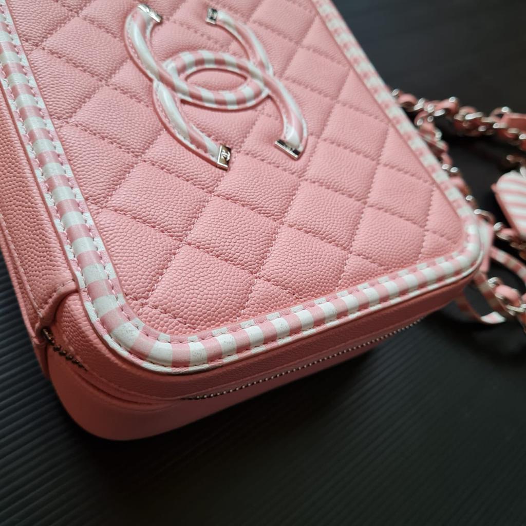 Chanel Pink Medium Caviar Quilted Stripe Vanity Case For Sale 3