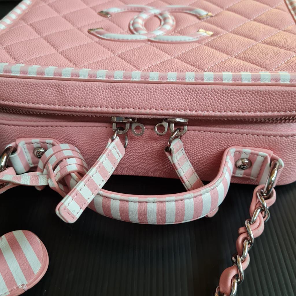 Chanel Pink Medium Caviar Quilted Stripe Vanity Case For Sale 5