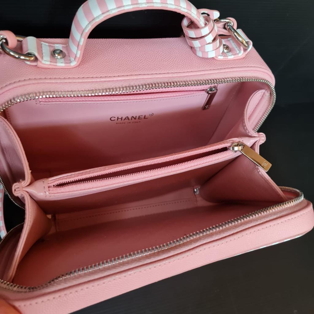 Chanel Pink Medium Caviar Quilted Stripe Vanity Case For Sale 6