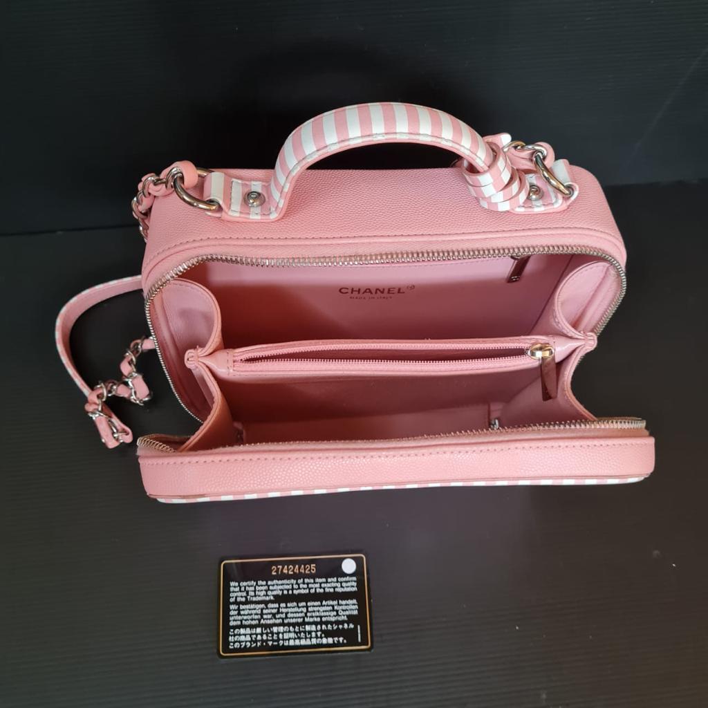 Chanel Pink Medium Caviar Quilted Stripe Vanity Case For Sale 8