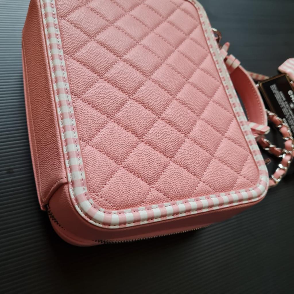 Chanel Pink Medium Caviar Quilted Stripe Vanity Case For Sale 1