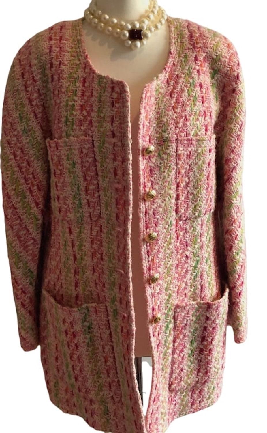 CHANEL Pink Multi Tweed Jacket CC Logo Gold Jewel Buttons C.1993 For Sale 2