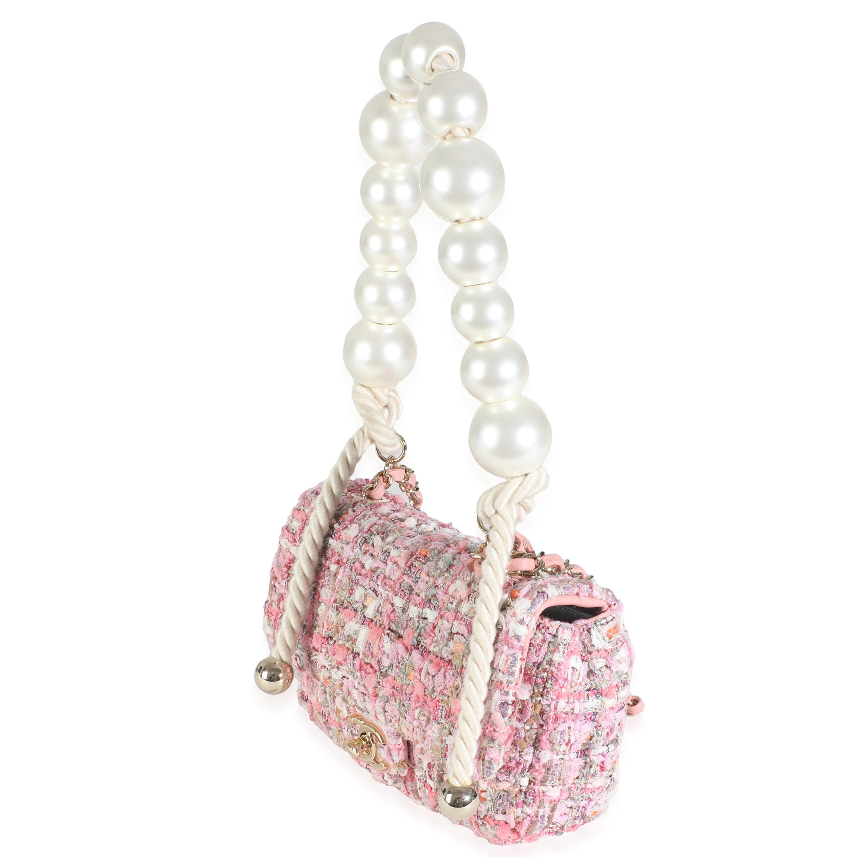 Chanel Rosa Multicolor Tweed Mini Perlengriff Klappe Tasche im Zustand „Hervorragend“ im Angebot in New York, NY