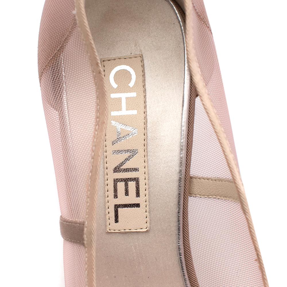 Women's or Men's Chanel Pink/Nude Mesh Camellia Pumps - Size 38.5 For Sale