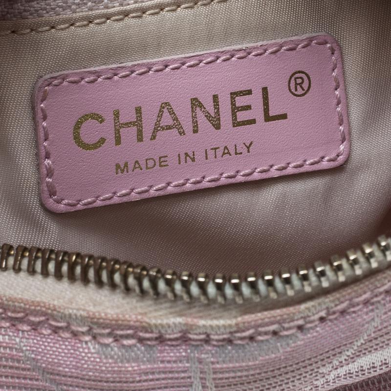 Women's Chanel Pink Nylon Travel Line Hobo