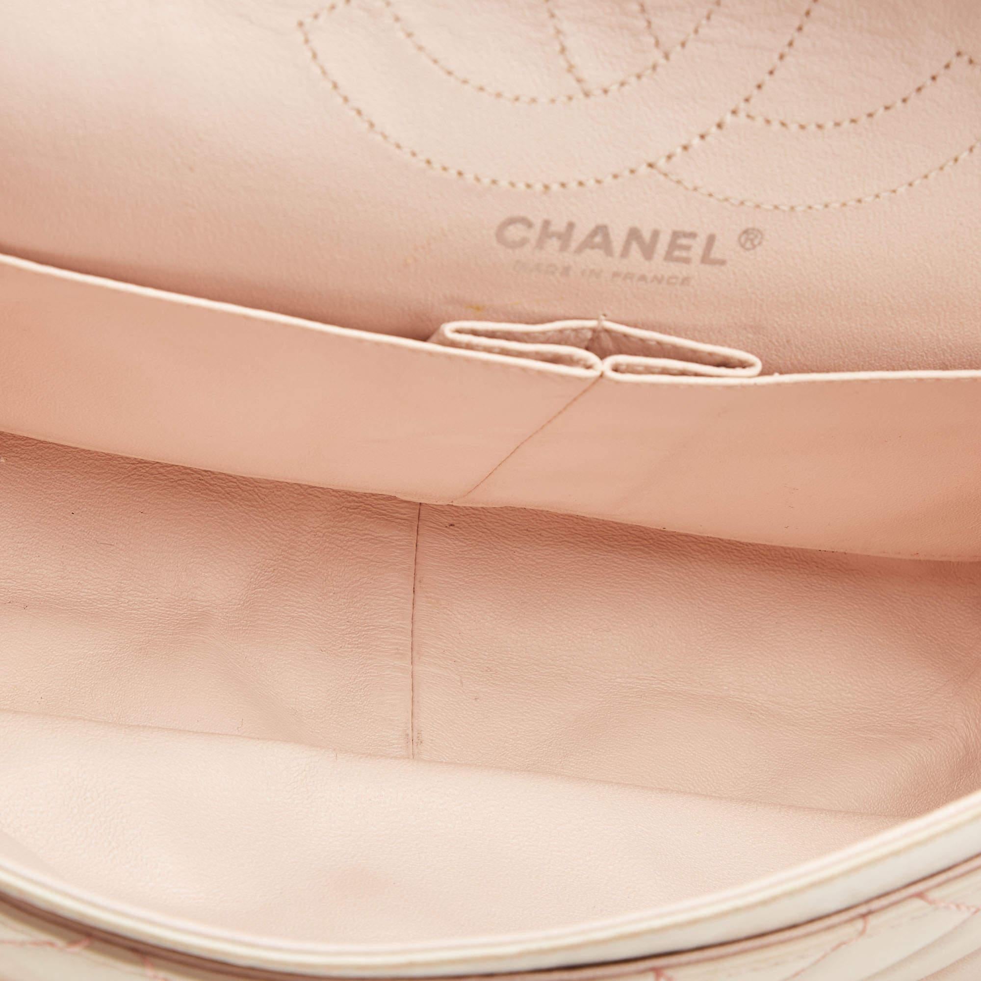 Chanel Pink Ombre Quilted Leather Reissue 2.55 Classic 226 Flap Bag For Sale 13