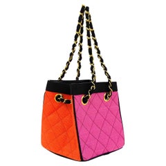 Chanel Rosa Naranja Negro Multicolor Mini Tote de Paja