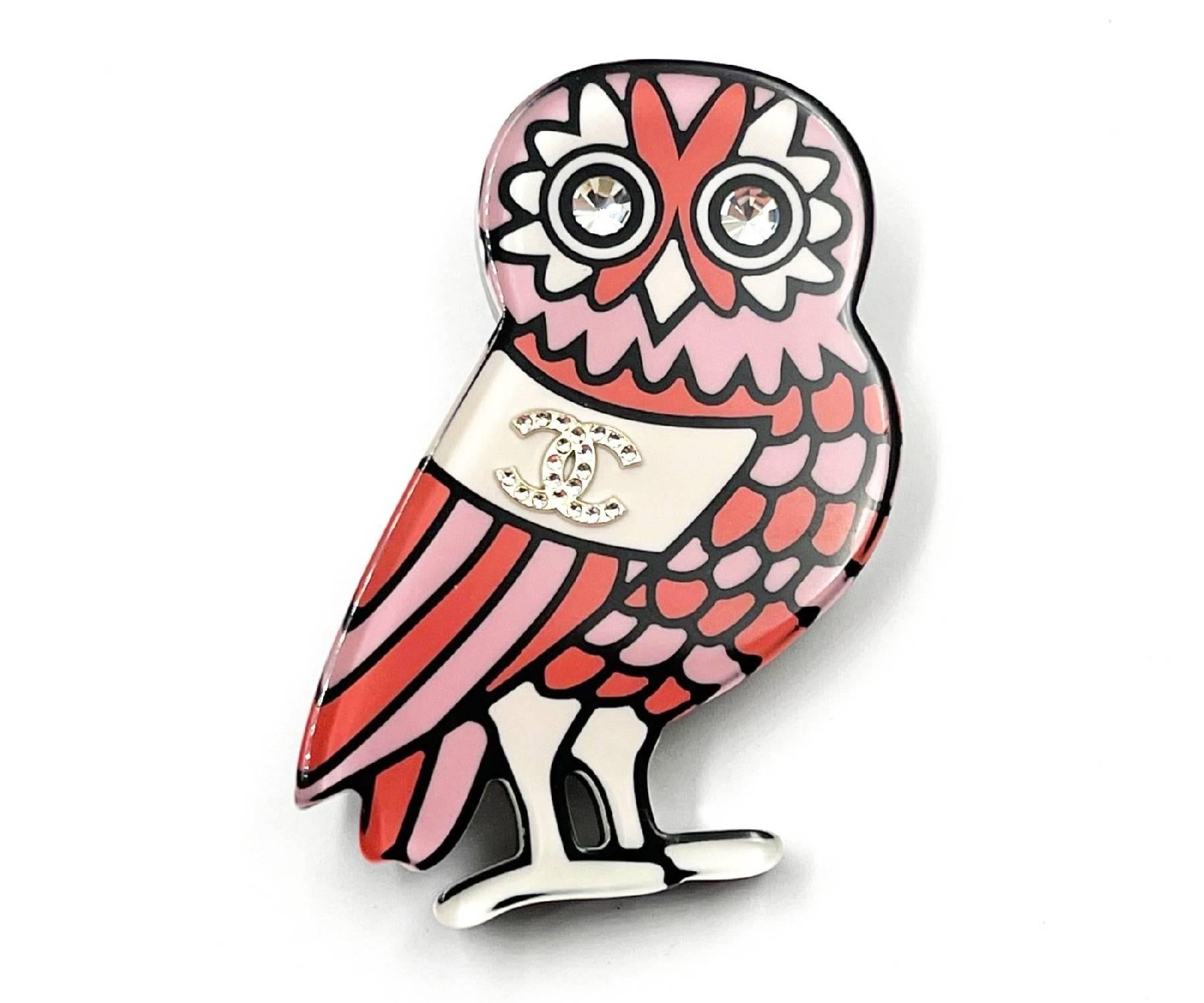 Chanel Pink Owl Resin Brooch

*Marked 18
*Comes with original box and pouch

-Approximately 1.5″ x 2.25″
-Very chic and cute
-Great with white tee or denim jacket
-In a very great condition. There are some light stains on the pin