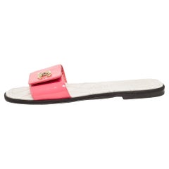 Chanel Pink Patent Leather CC Flat Slides Size 37.5