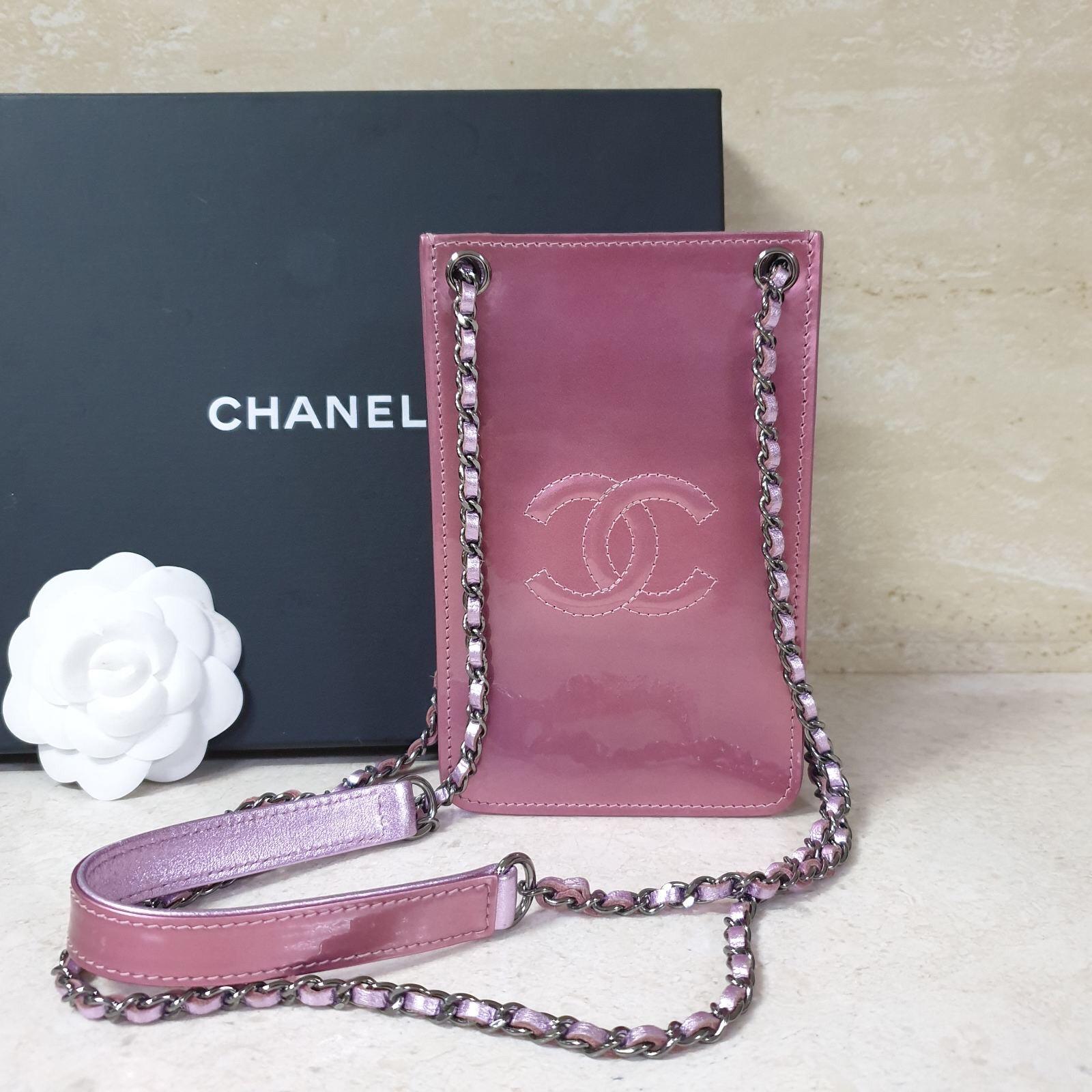 Women's Chanel Pink  Patent Leather CC Phone Holder Crossbody Bag