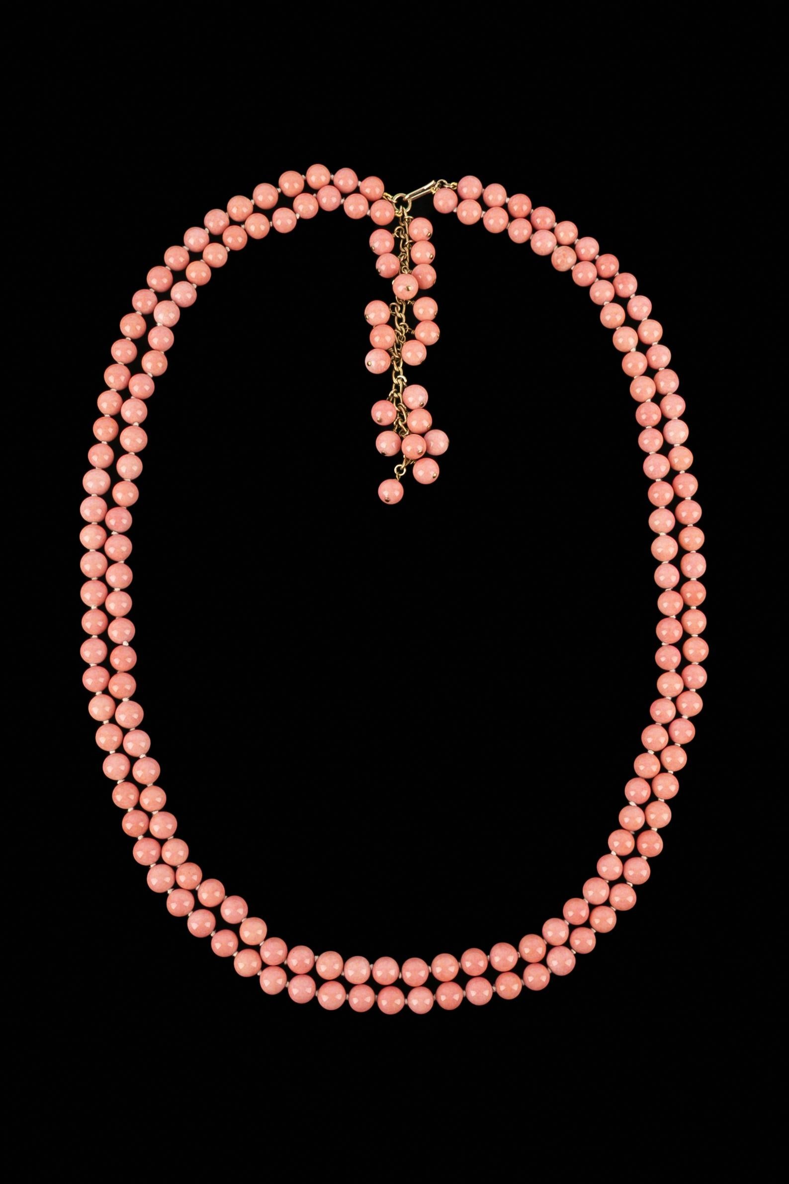 Collana di perle rosa Chanel 2001 In condizioni ottime in vendita a SAINT-OUEN-SUR-SEINE, FR