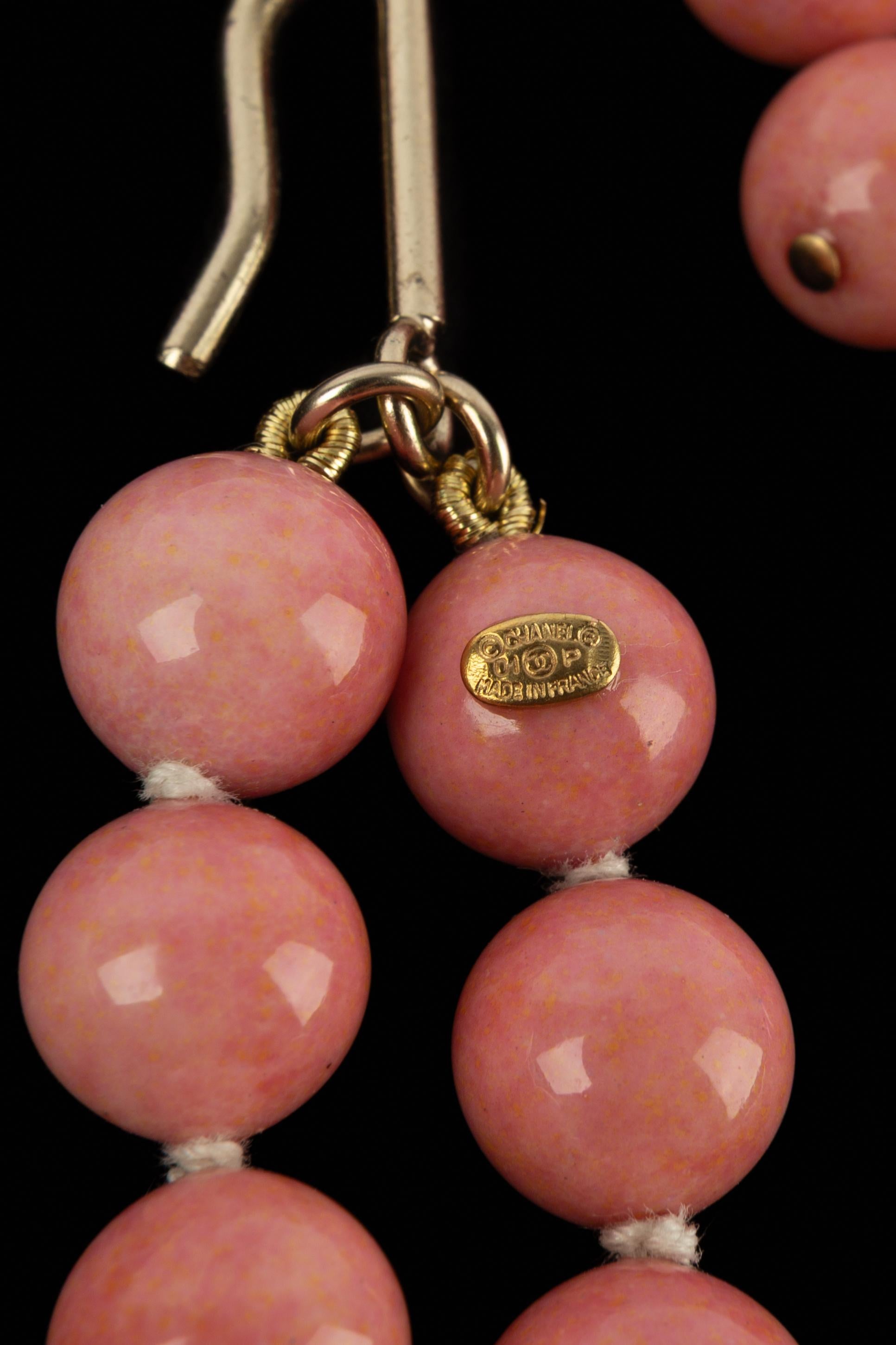 Collana di perle rosa Chanel 2001 in vendita 5