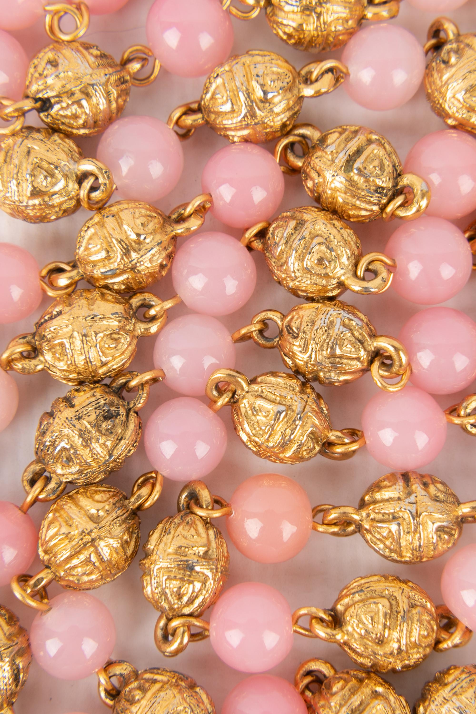 Chanel pink pearl necklace 2
