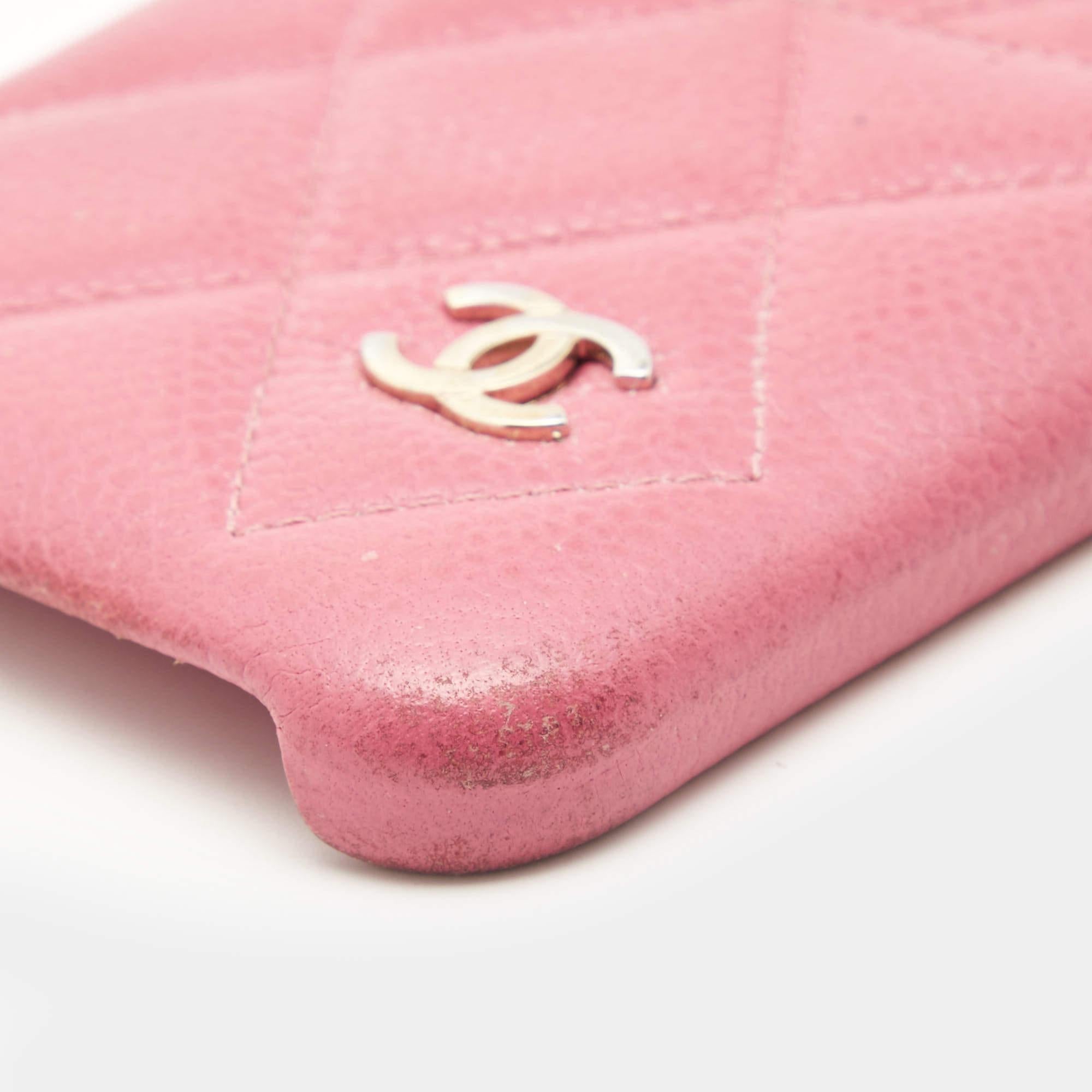 Chanel Pink Quilted Caviar Classic iPhone 11 Pro Max Case In Fair Condition In Dubai, Al Qouz 2