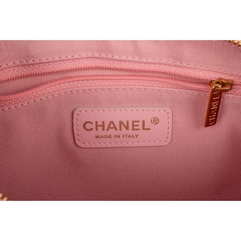 Chanel Pink Quilted Caviar Grain Calf Leather Shoulder Bag, 2004/2005 5