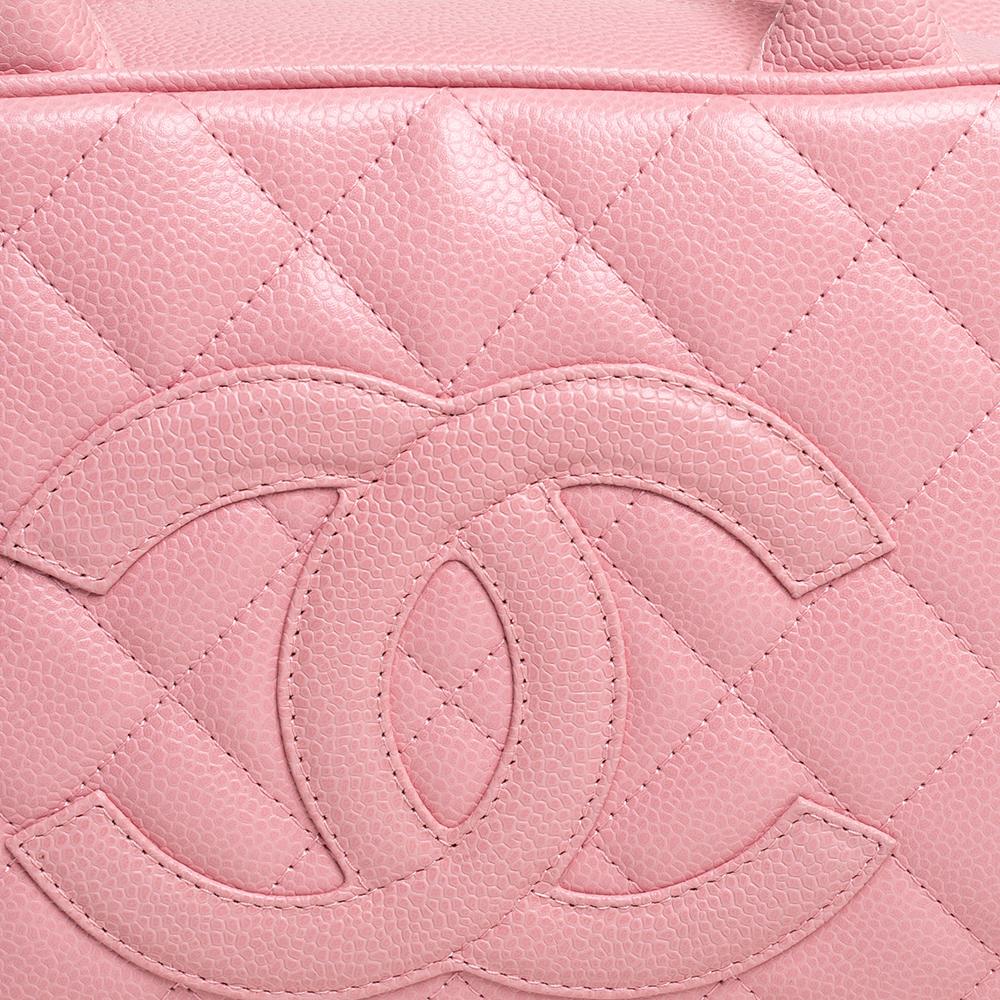 Chanel Rosa gesteppte Kaviar Leder CC Bowler Tasche im Zustand „Gut“ in Dubai, Al Qouz 2
