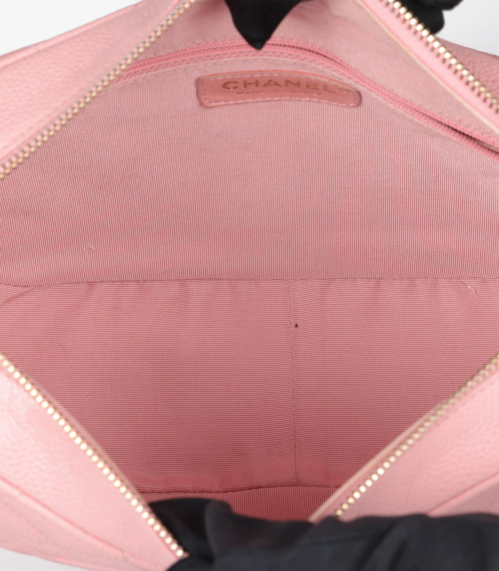 Chanel Bolso Hobo Vintage Timeless Piel Caviar Acolchada Rosa en venta 4