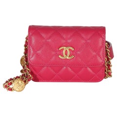 Chanel – Rosa, gestepptes „Caviar“-Modell „Twist Your Buttons“ – Geldbörse mit Kette