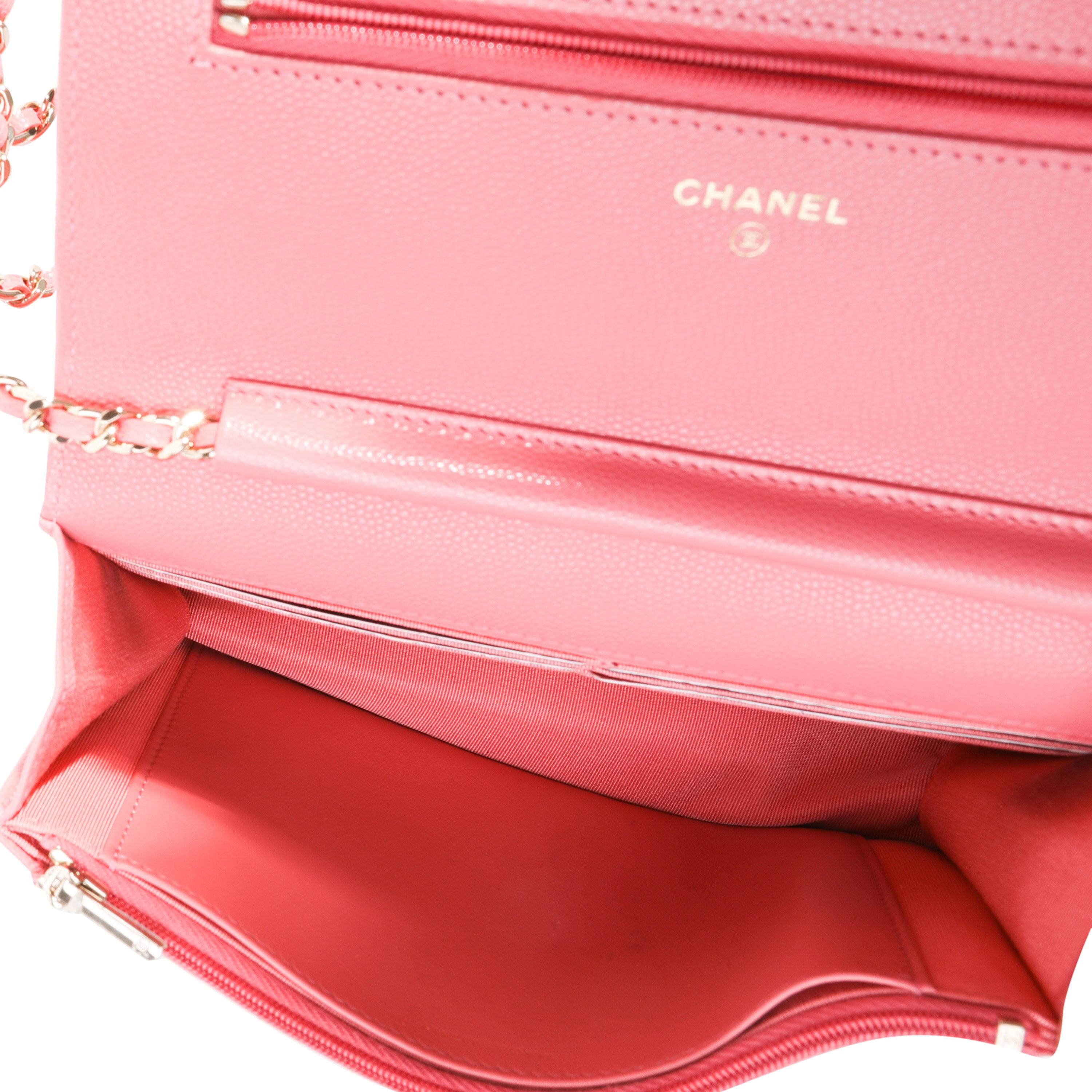 Chanel Rosa gesteppte Kaviar-Brieftasche an Kette 1
