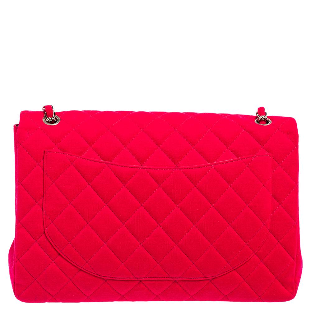 We are in utter awe of this flap bag from Chanel as it is appealing in a surreal way. Exquisitely crafted from fabric in their quilt design, it bears its signature label on the leather interior and the iconic CC turn-lock on the flap. The piece has