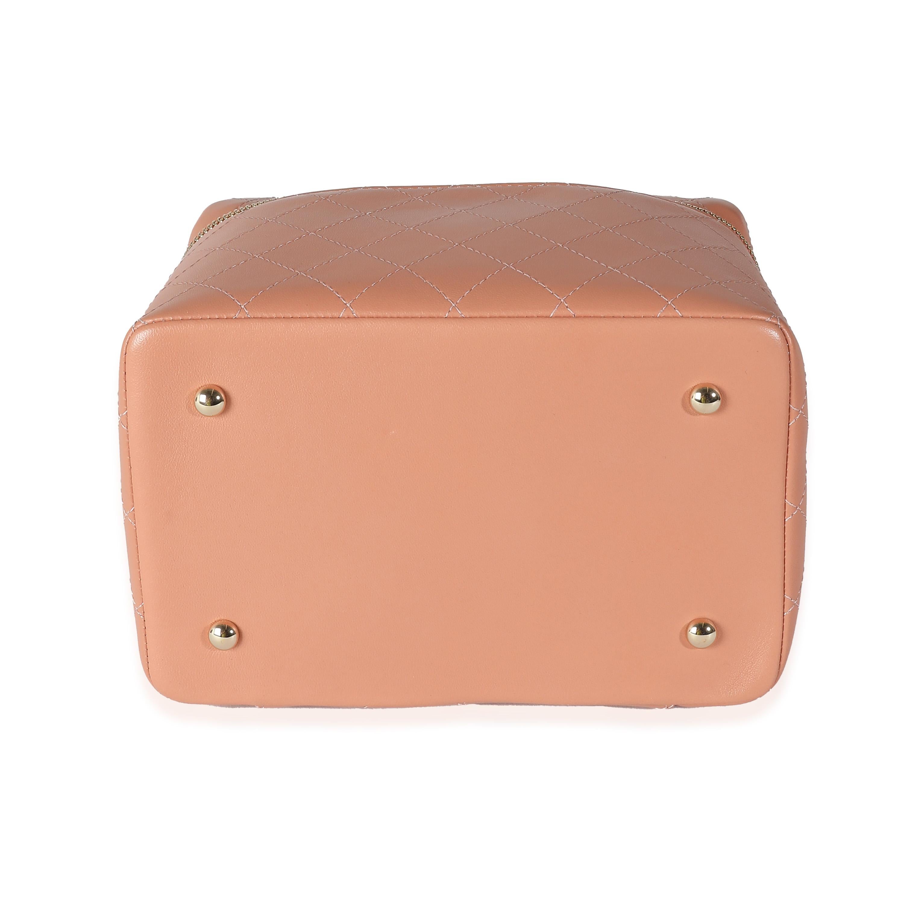 Chanel Pink Quilted Lambskin Knock On Wood Vanity Case For Sale 2