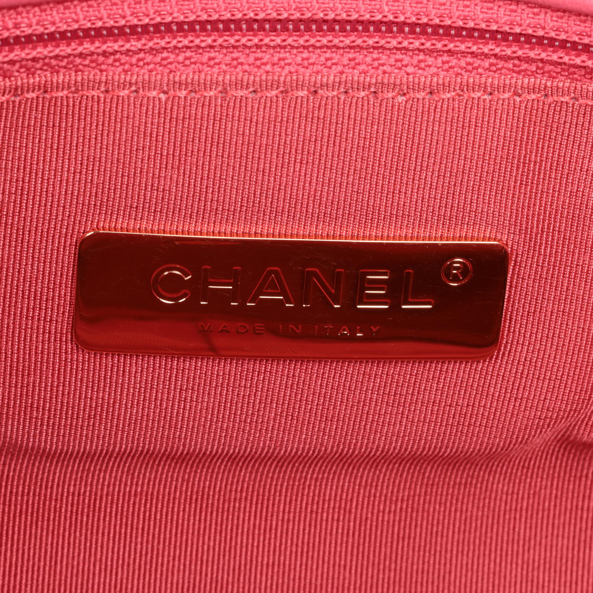 CHANEL Pink Quilted Lambskin Large 19 Flap Bag For Sale 3