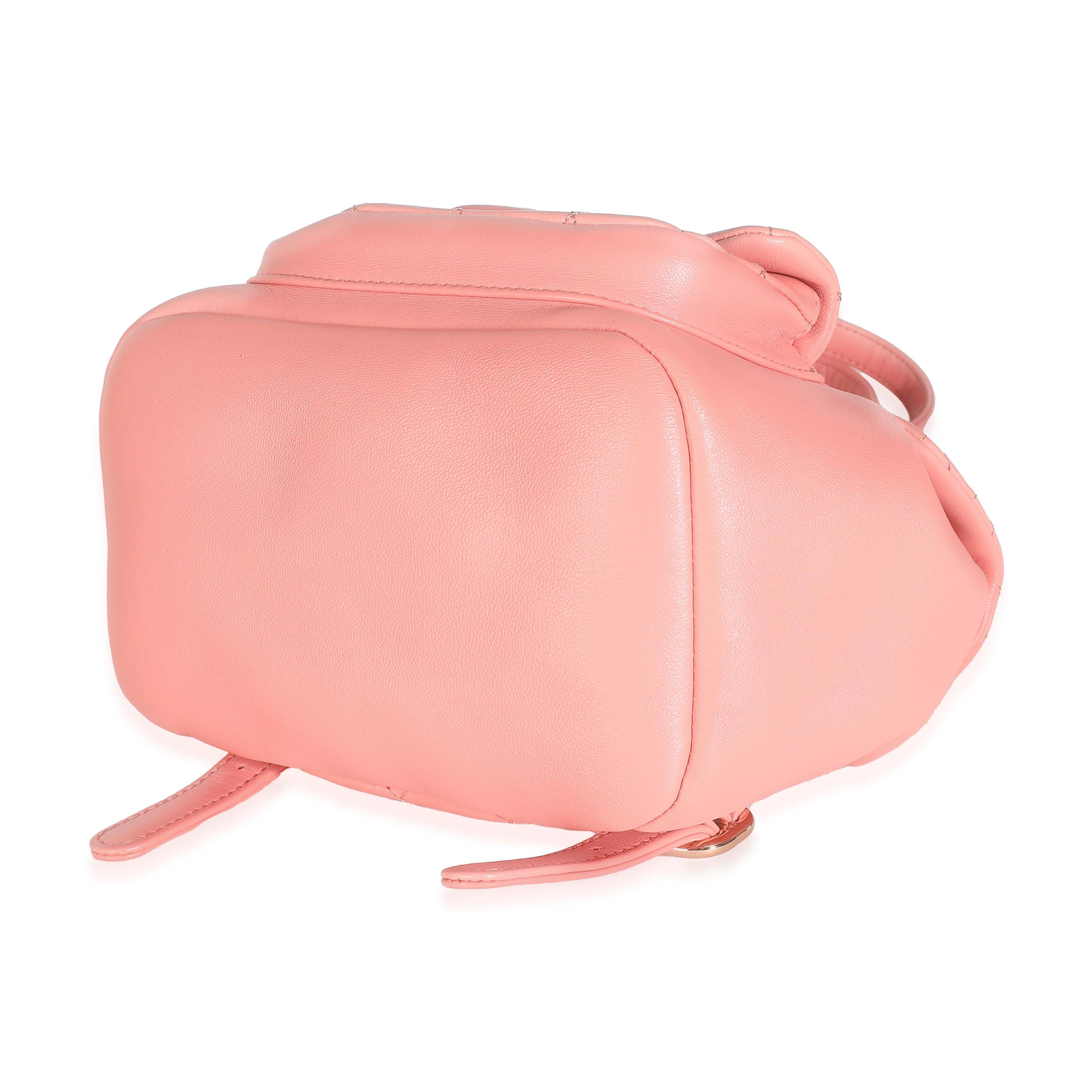 Chanel mini sac à dos Duma en cuir d'agneau matelassé rose en vente 1