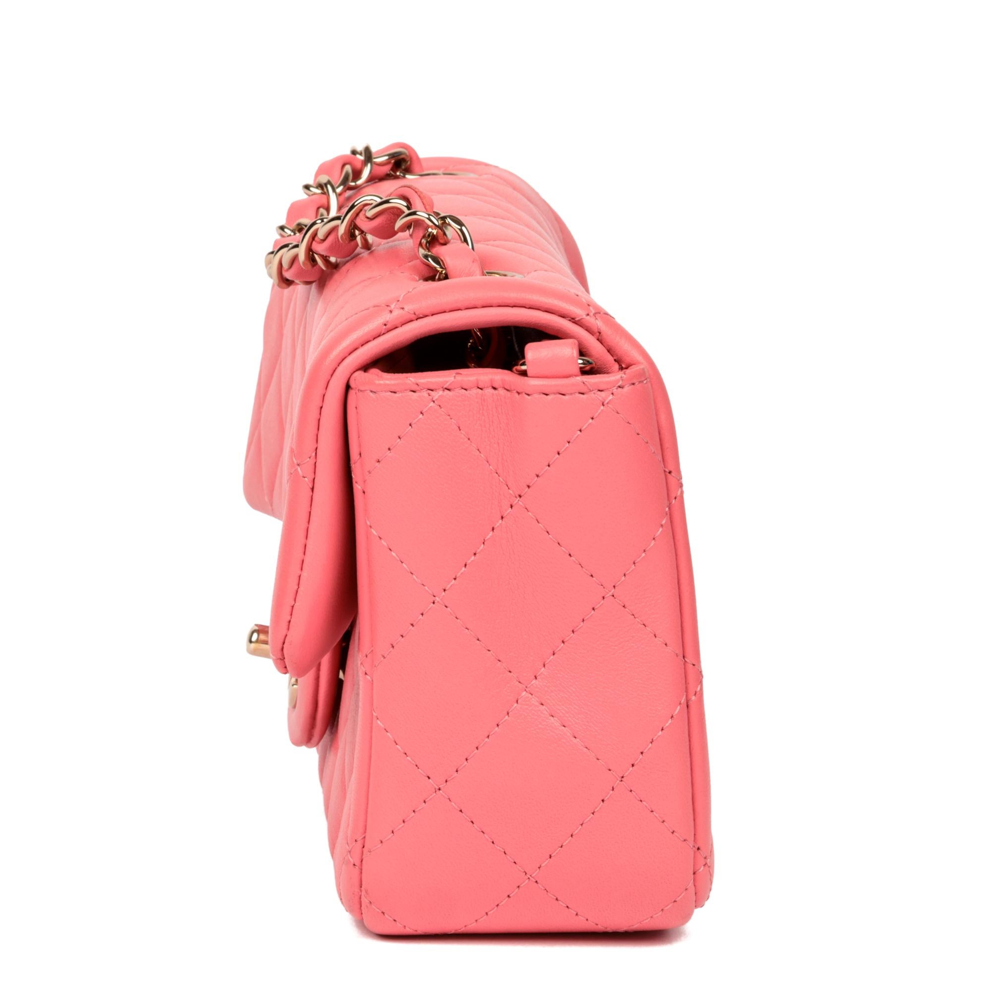 Chanel - Mini sac à rabat rectangulaire en cuir d'agneau matelassé rose Excellent état - En vente à Bishop's Stortford, Hertfordshire