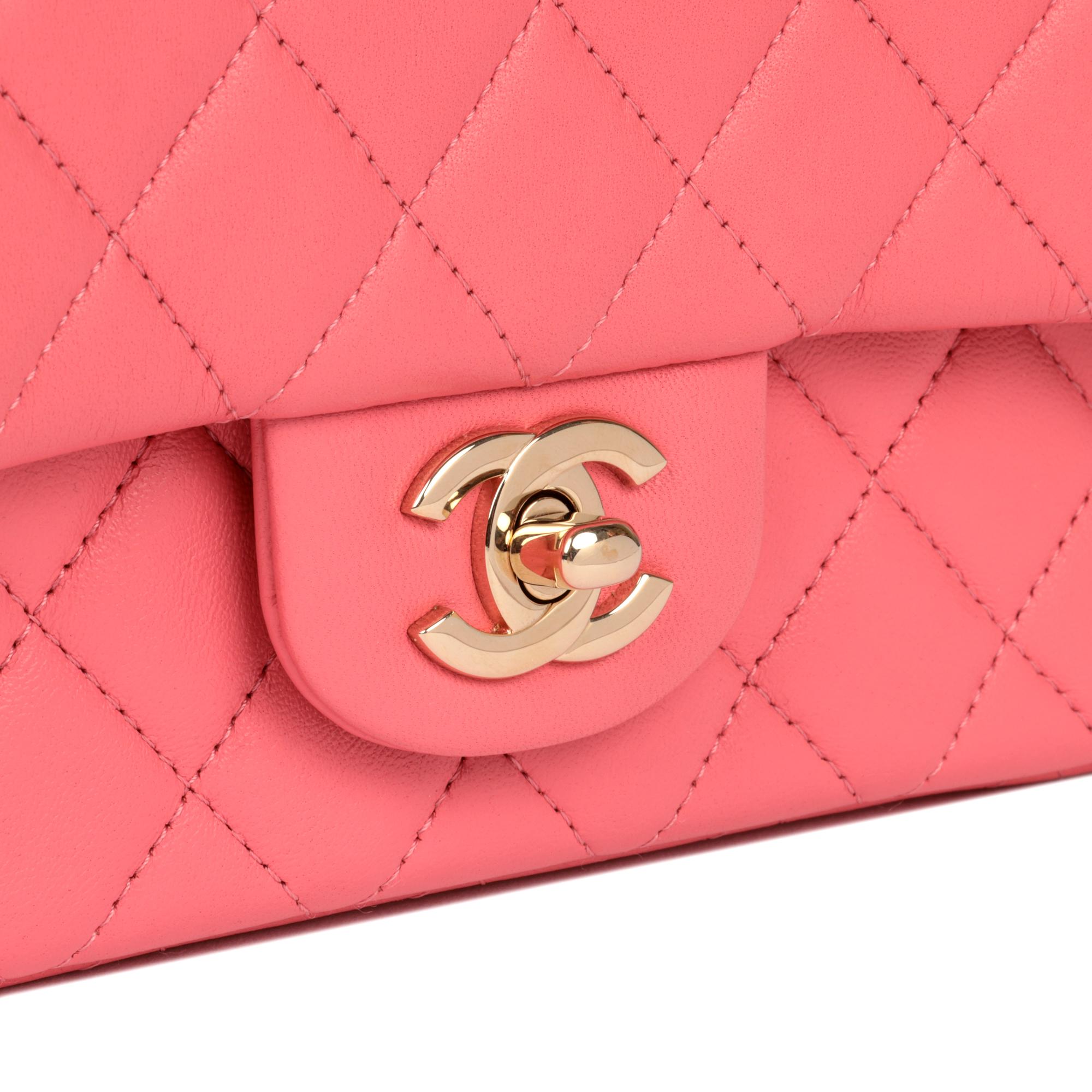 Chanel - Mini sac à rabat rectangulaire en cuir d'agneau matelassé rose en vente 2