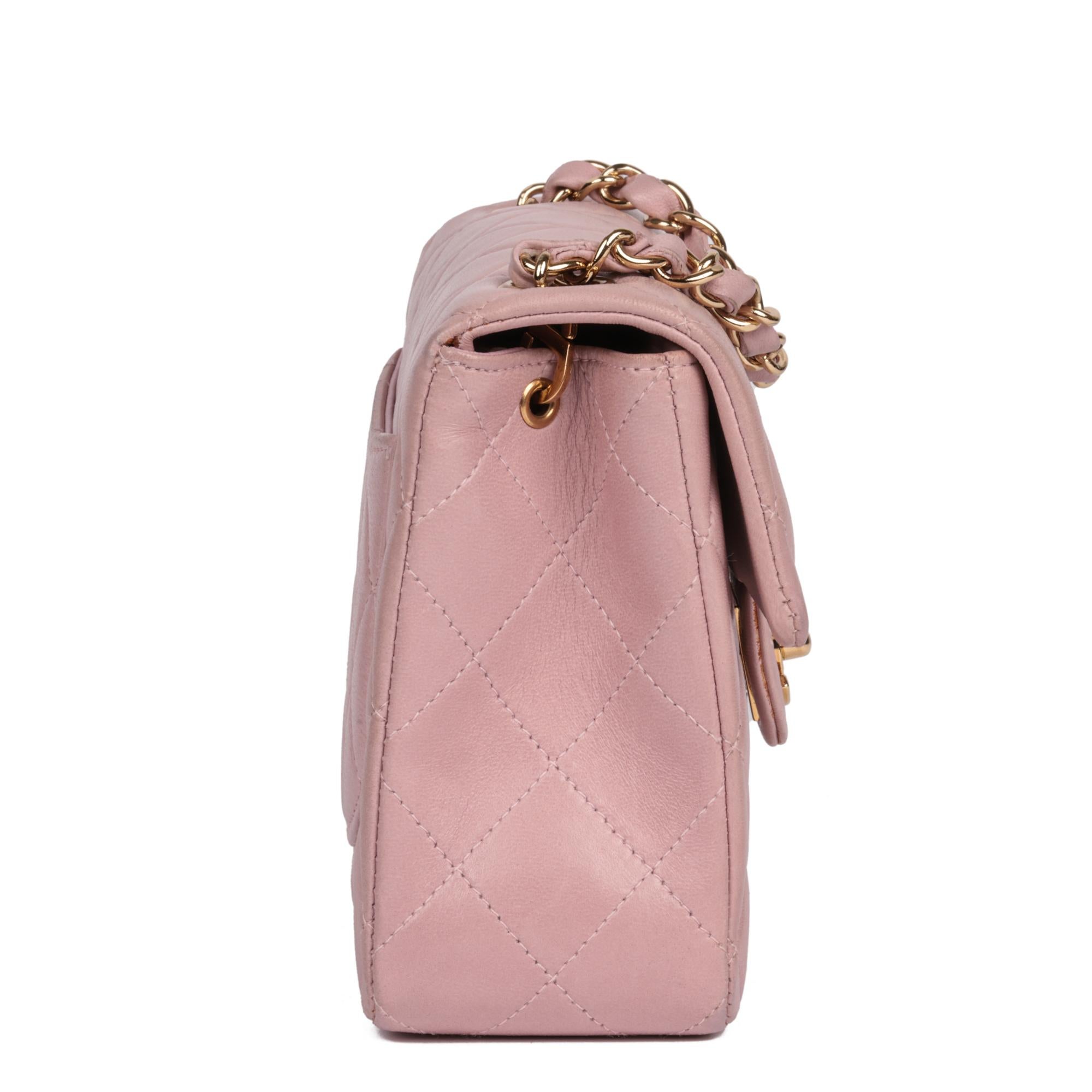 CHANEL Rosa gestepptes Lammfell Vintage Square Mini Flap Bag (Beige) im Angebot